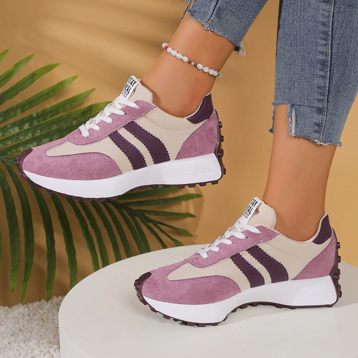Damen Sportliche Sneakers mit rutschfester Sohle und atmungsaktivem Obermaterial Heidi Mode - Image 4
