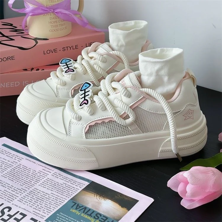 Damen Sportliche Sneakers mit strapazierfähigem Mesh-Obermaterial und buntem Sneaker-Sock Heidi Mode - Image 4