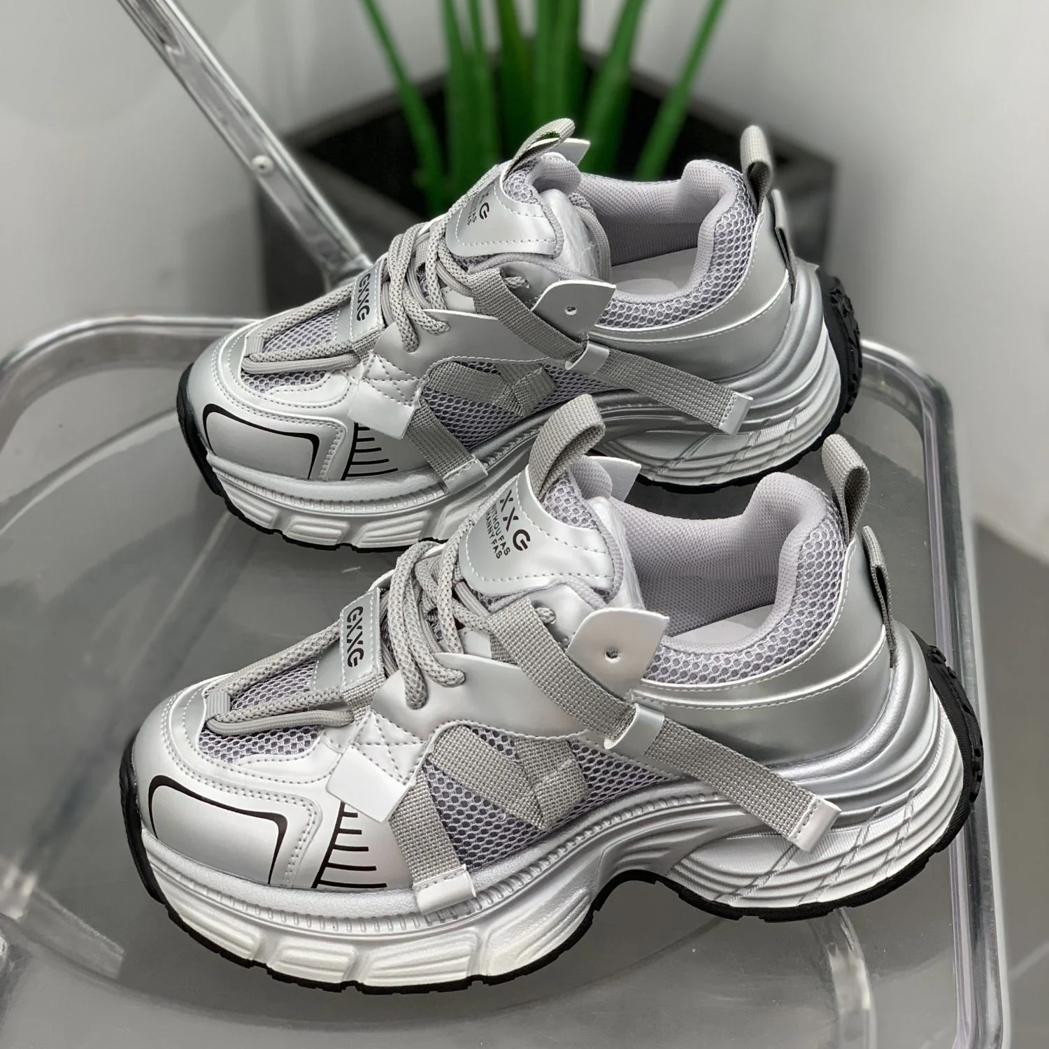 Damen Sportliche Sneakers mit strapazierfähigem Mesh-Obermaterial und innovativer Dämpfungstechnologie Heidi Mode - Image 4