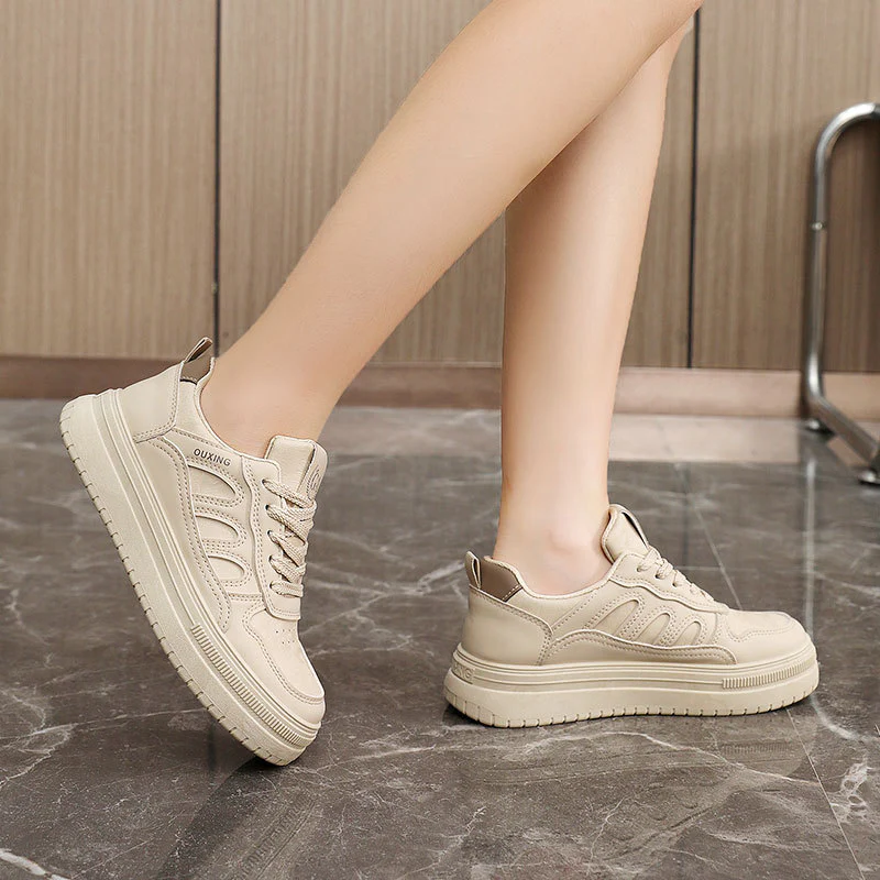 Damen Sportliche Sneakers mit strapazierfähigem Obermaterial und rutschfester Sohle Heidi Mode - Image 3