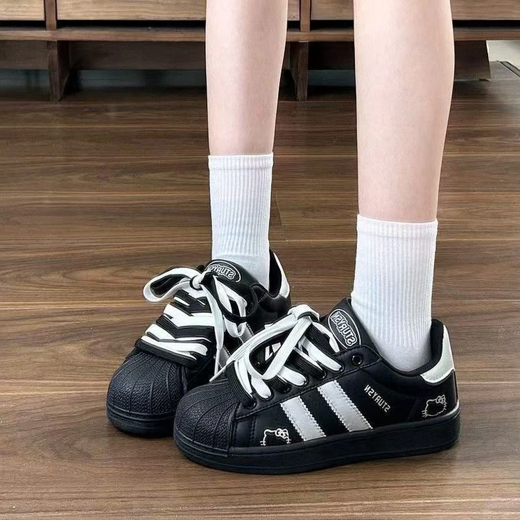 Damen Sportliche Sneakers mit strukturiertem Obermaterial und rutschfester Sohle Heidi Mode - Image 5
