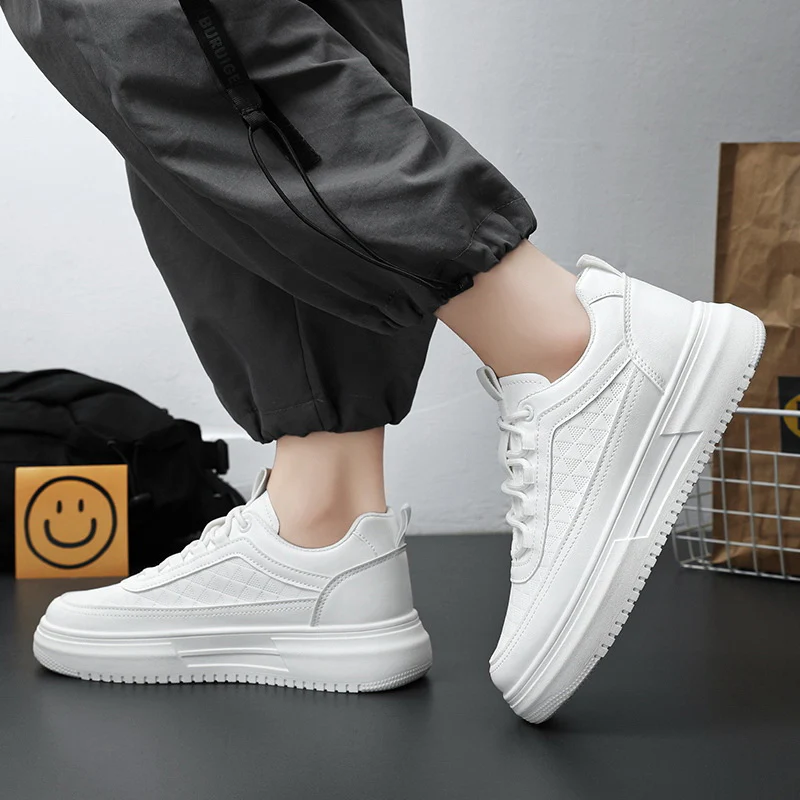 Damen Sportliche Sneakers mit strukturierter Oberfläche und rutschfester Sohle Heidi Mode - Image 4