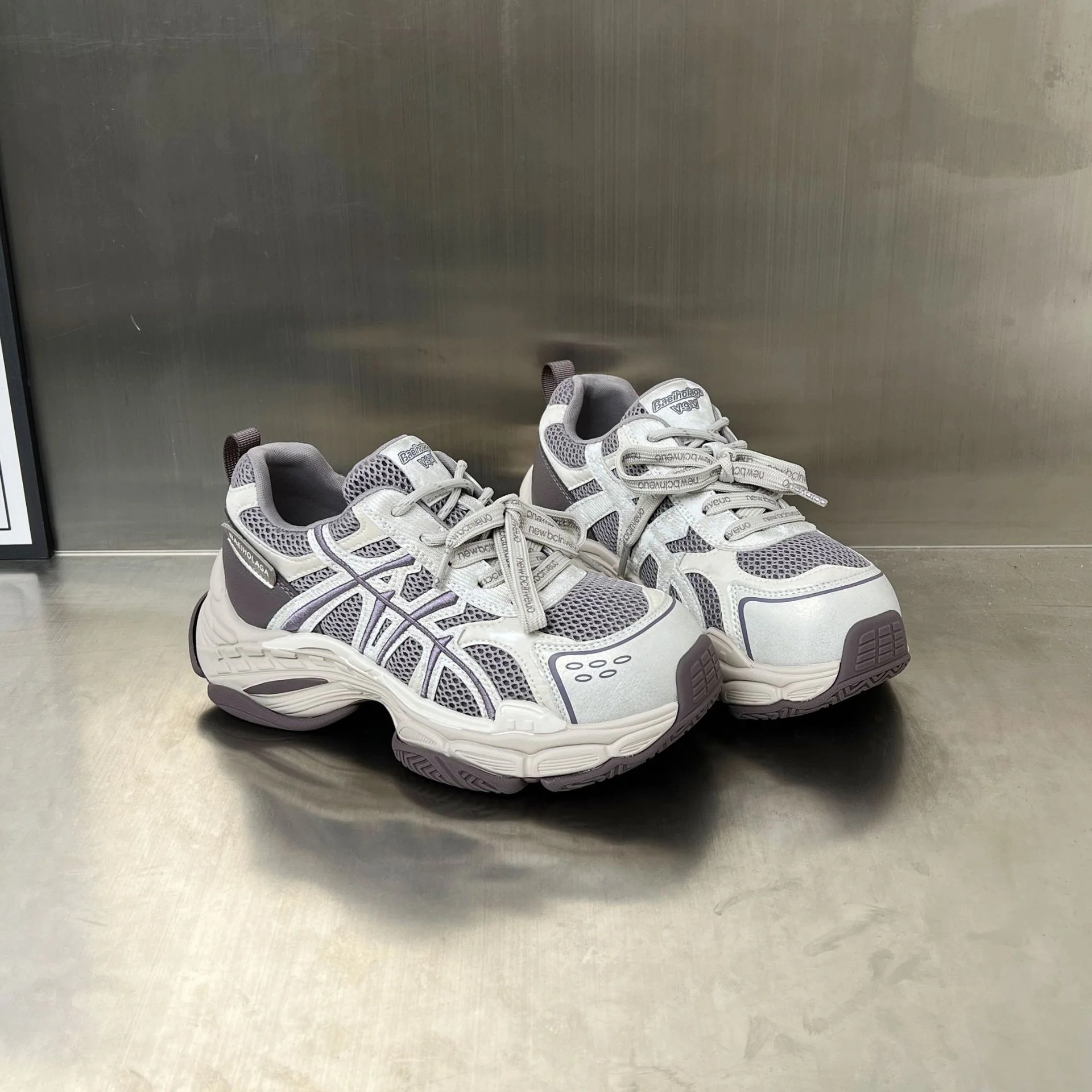 Damen Sportliche Sneakers mit verbesserter Dämpfung und atmungsaktiver Mesh-Konstruktion Heidi Mode - Image 4
