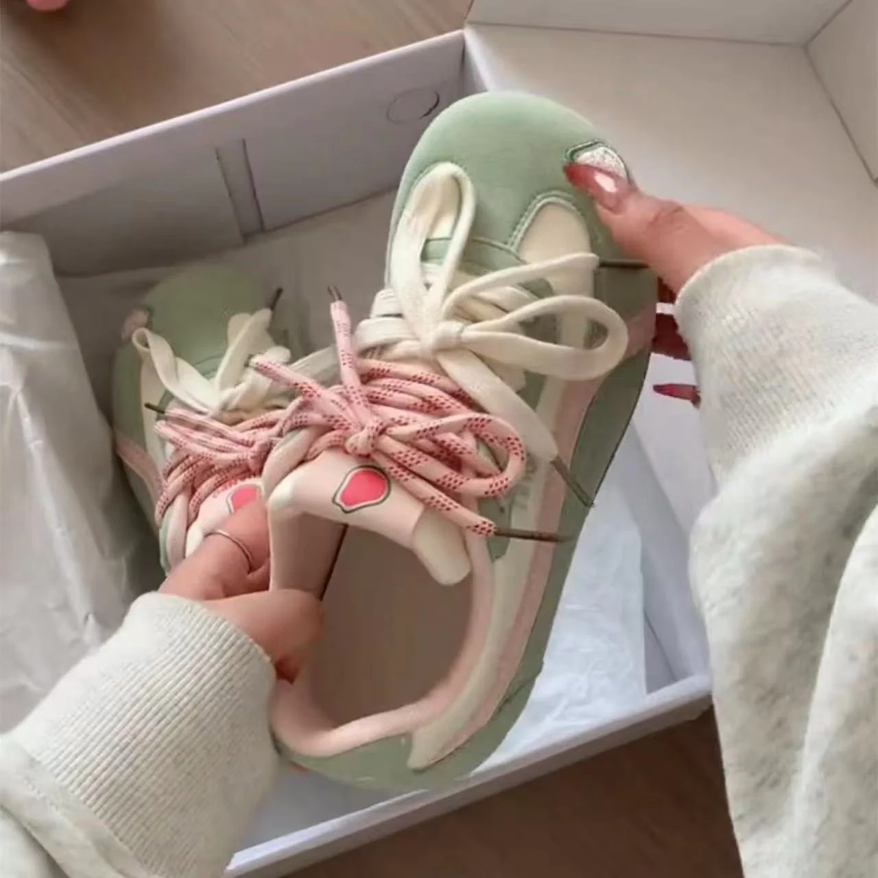 Damen Sportliche Sneakers mit verspieltem Obstmotiv Heidi Mode - Image 4