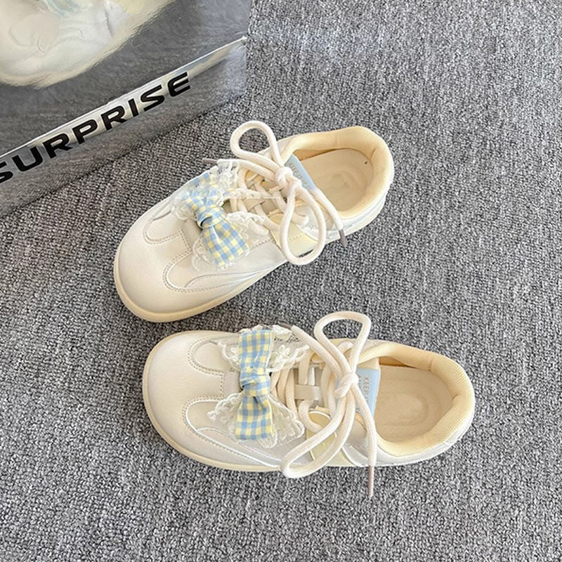 Damen Sportliche Sneakers mit verspielten Rüschen Heidi Mode - Image 3