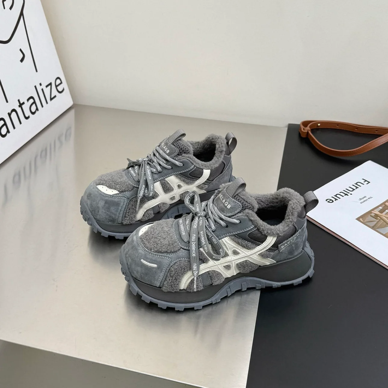 Damen Sportliche Sneakers mit warmem Innenfutter und rutschfester Laufsohle Heidi Mode - Image 2