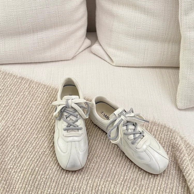 Damen Sportliche Sneakers mit weichem Obermaterial und rutschfester Sohle Heidi Mode - Image 4