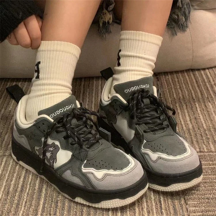 Damen Sportliche Sneakers mit zugeschnittenem Obermaterial und dämpfender Sohle Heidi Mode - Image 4