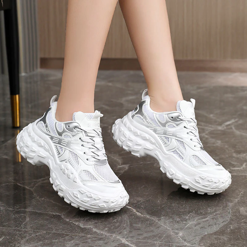Damen Sportliche Trail-Sneaker mit doppellagiger Gummisohle und atmungsaktiver Mesh-Oberfläche Heidi Mode - Image 3