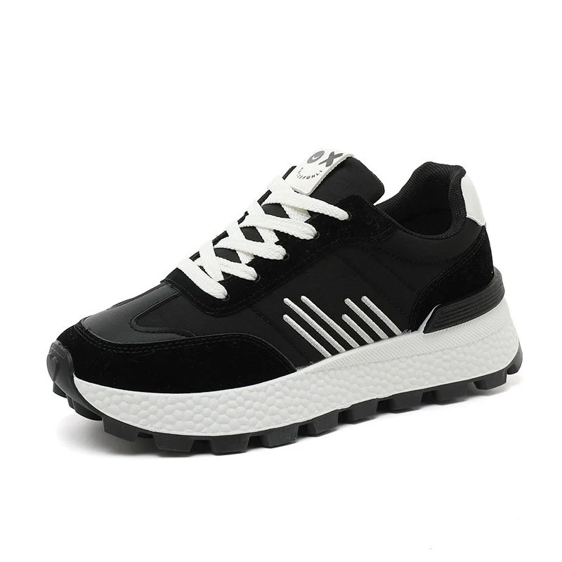 Damen sportliche Trail-Sneaker mit robustem Profil und atmungsaktiver Oberflächenstruktur Heidi Mode - Image 2