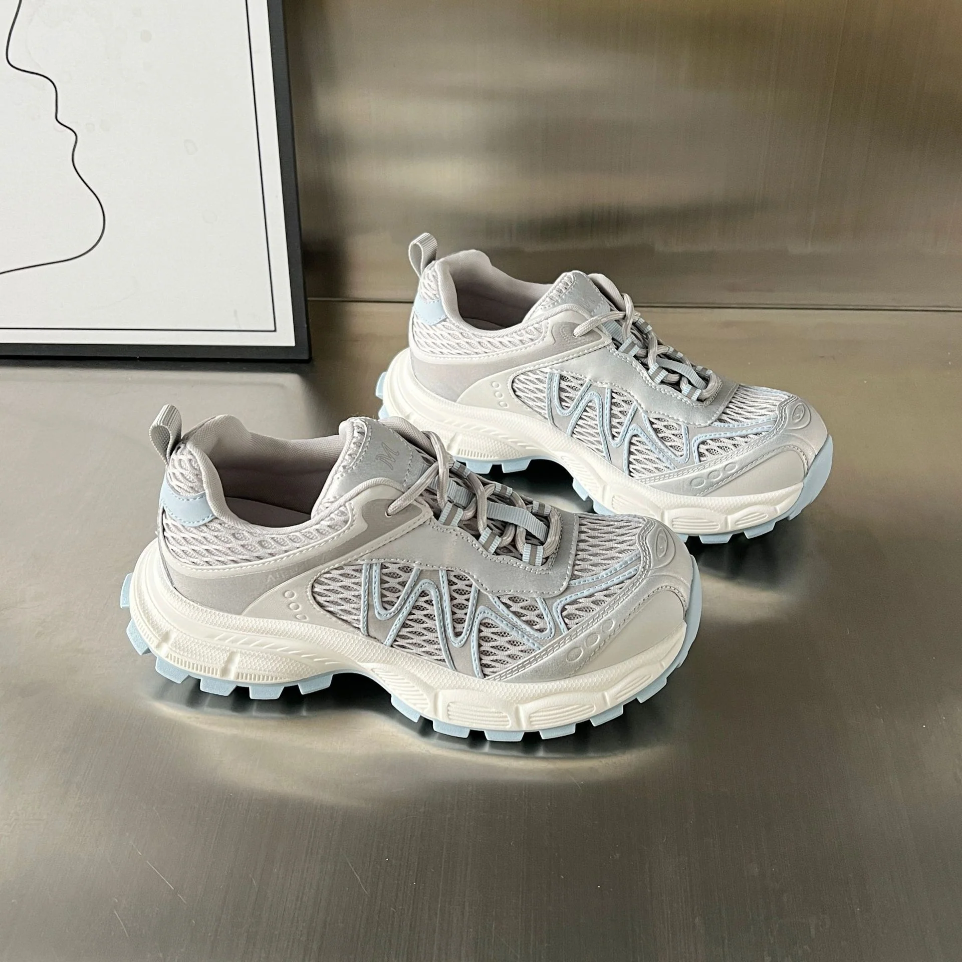 Damen Sportliche Trail Sneakers mit atmungsaktiver Mesh-Oberfläche und rutschfester Sohle Heidi Mode - Image 5