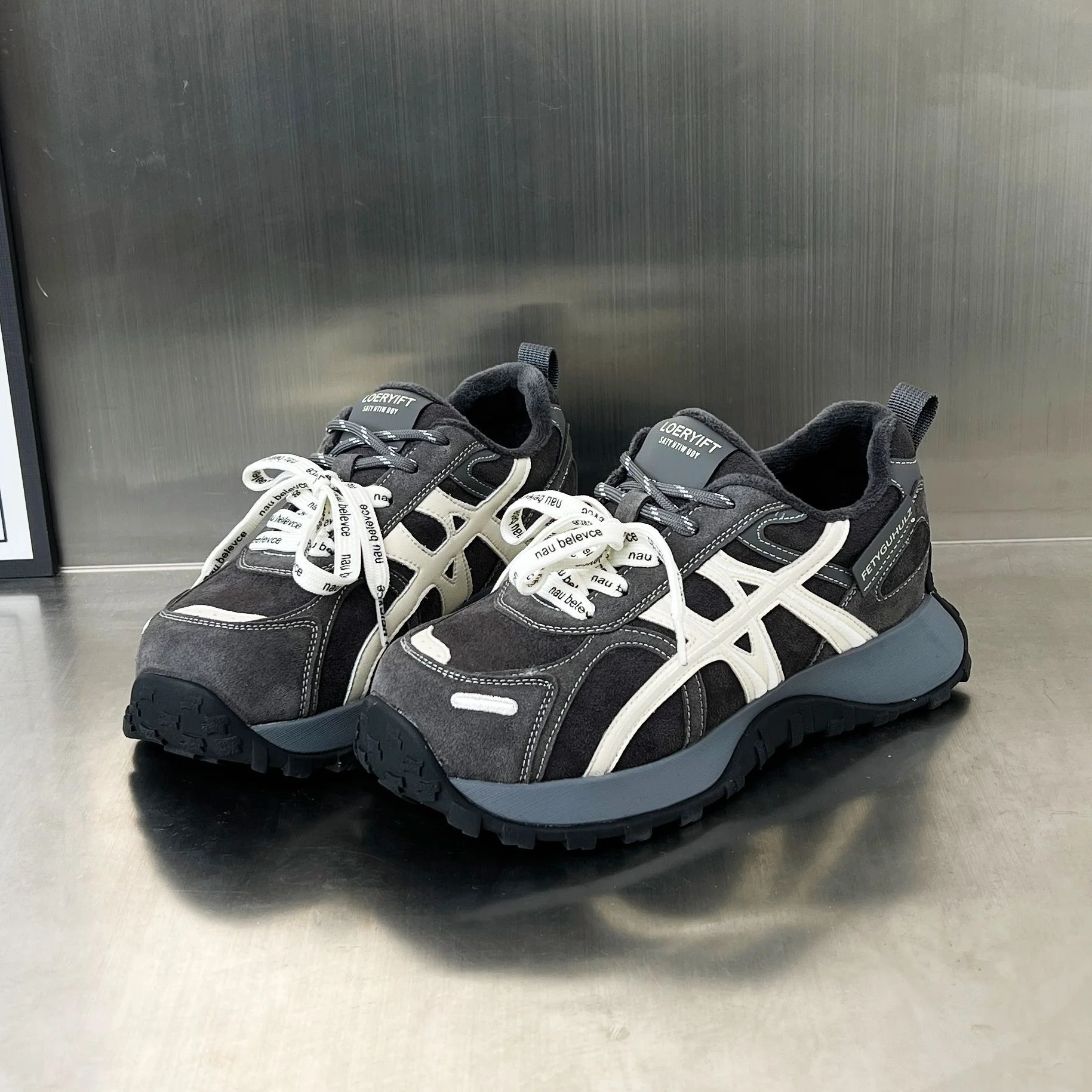 Damen Sportliche Trail-Sneakers mit rutschfester Sohle und atmungsaktivem Obermaterial Heidi Mode - Image 2