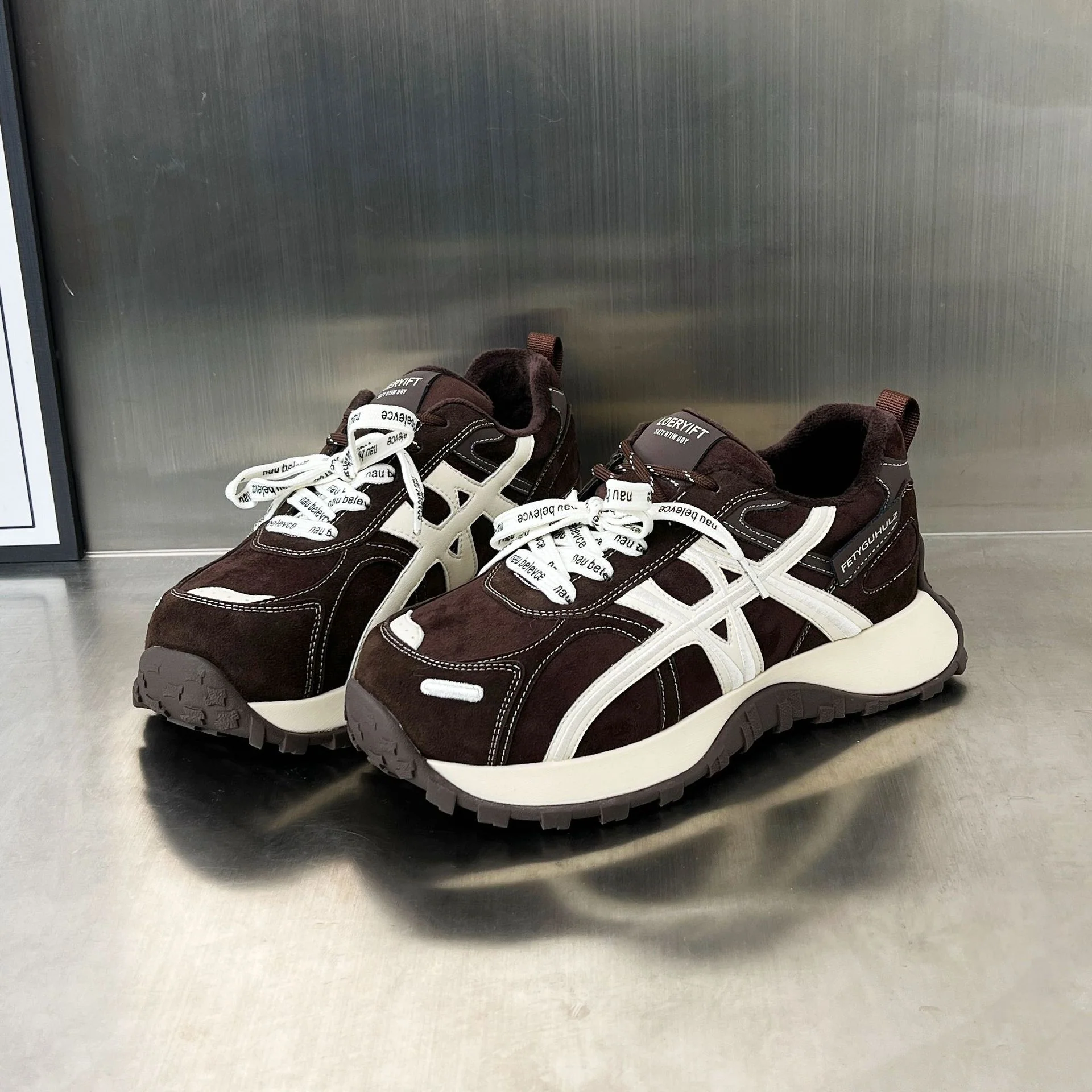 Damen Sportliche Trail-Sneakers mit rutschfester Sohle und atmungsaktivem Obermaterial Heidi Mode - Image 7