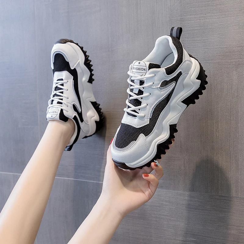 Damen Sportliche Trend-Sneaker mit gepolsterter Sohle und rutschfester Laufsohle Heidi Mode - Image 2