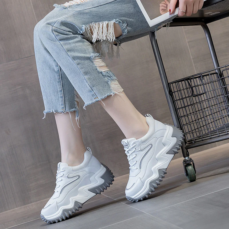 Damen Sportliche Trend-Sneaker mit gepolsterter Sohle und rutschfester Laufsohle Heidi Mode - Image 3