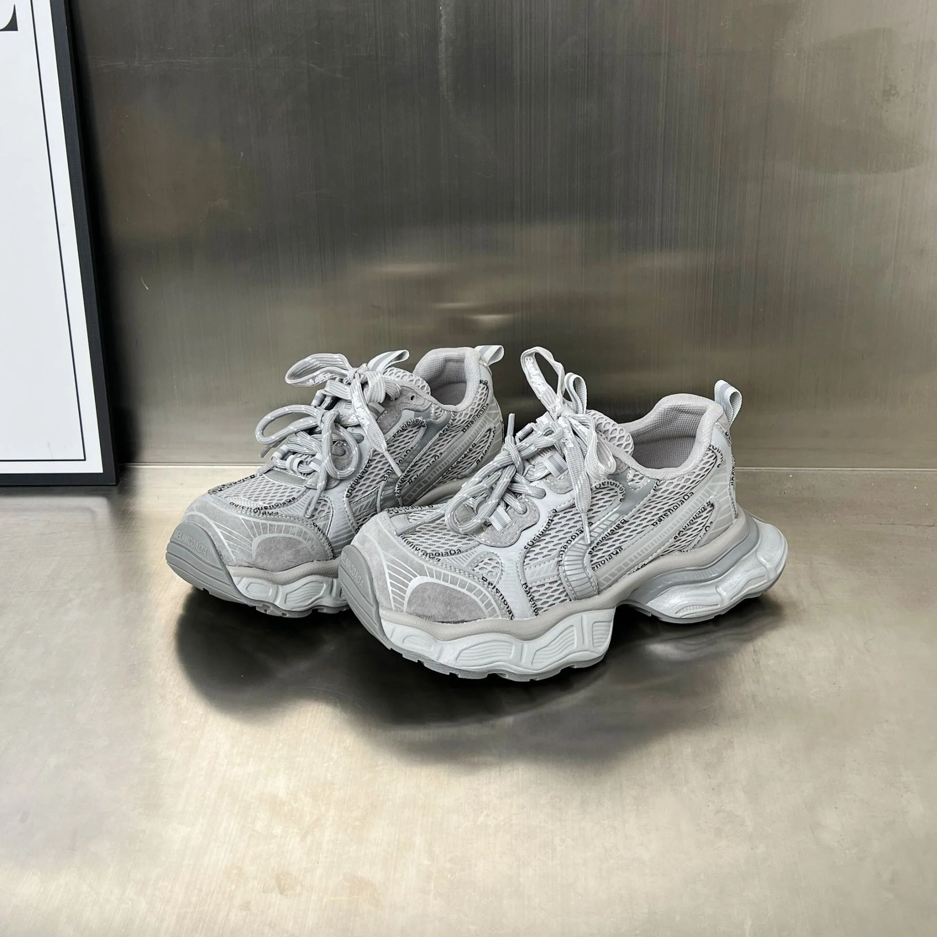 Damen Sportliche und atmungsaktive Sneakers mit innovativem Dämpfungssystem Heidi Mode - Image 6