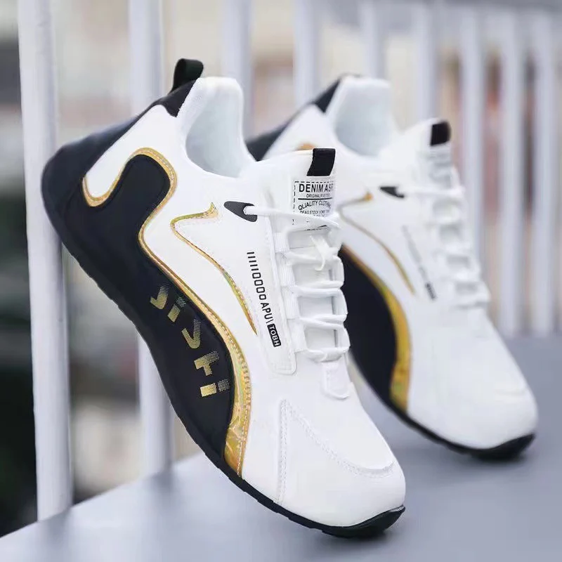 Damen Sportliche und elegante Sneakers mit modischer Struktur Heidi Mode