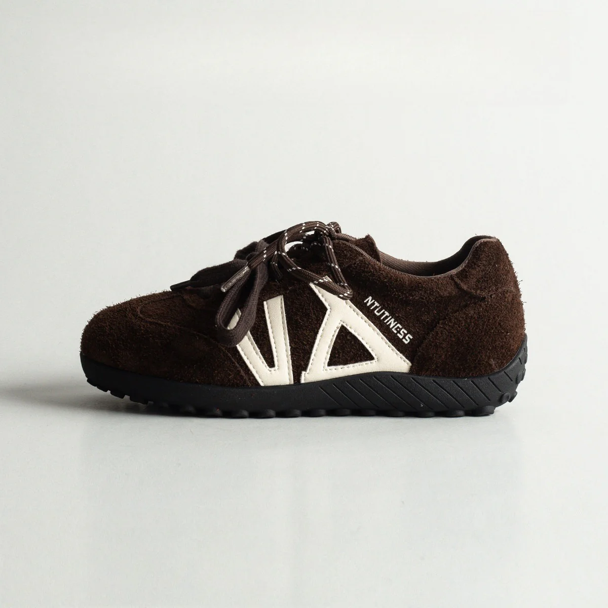 Damen Sportliche Wellness-Sneaker mit bequemer Sohle und hochwertigem Obermaterial Heidi Mode - Image 9