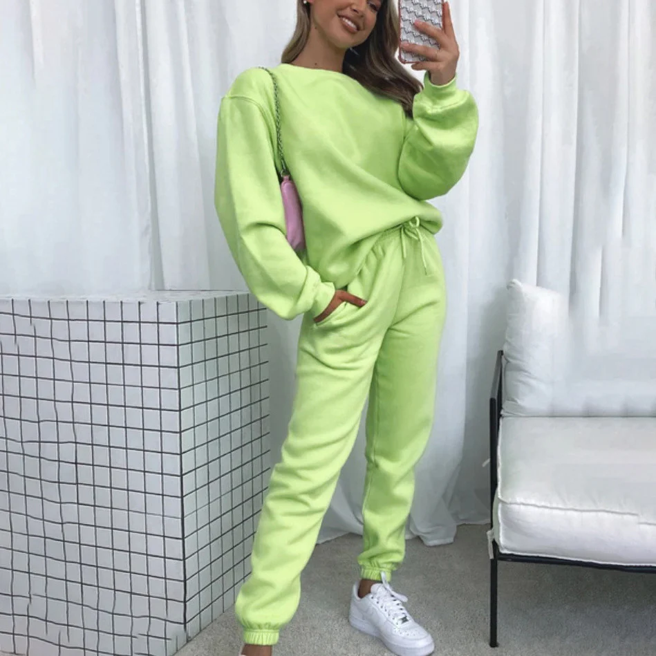 Jogginganzug Damen Sweatset aus Baumwollmix mit lockerem Schnitt - Image 29