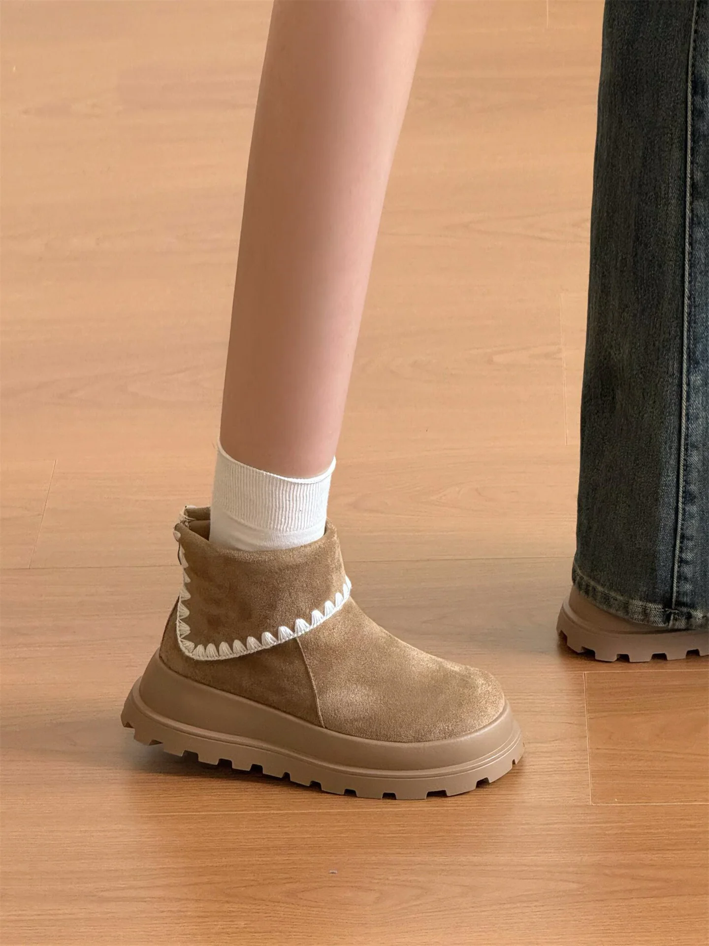 Damen Stiefeletten aus weichem Wildleder mit Dekorativem Rippensaum Heidi Mode - Image 6