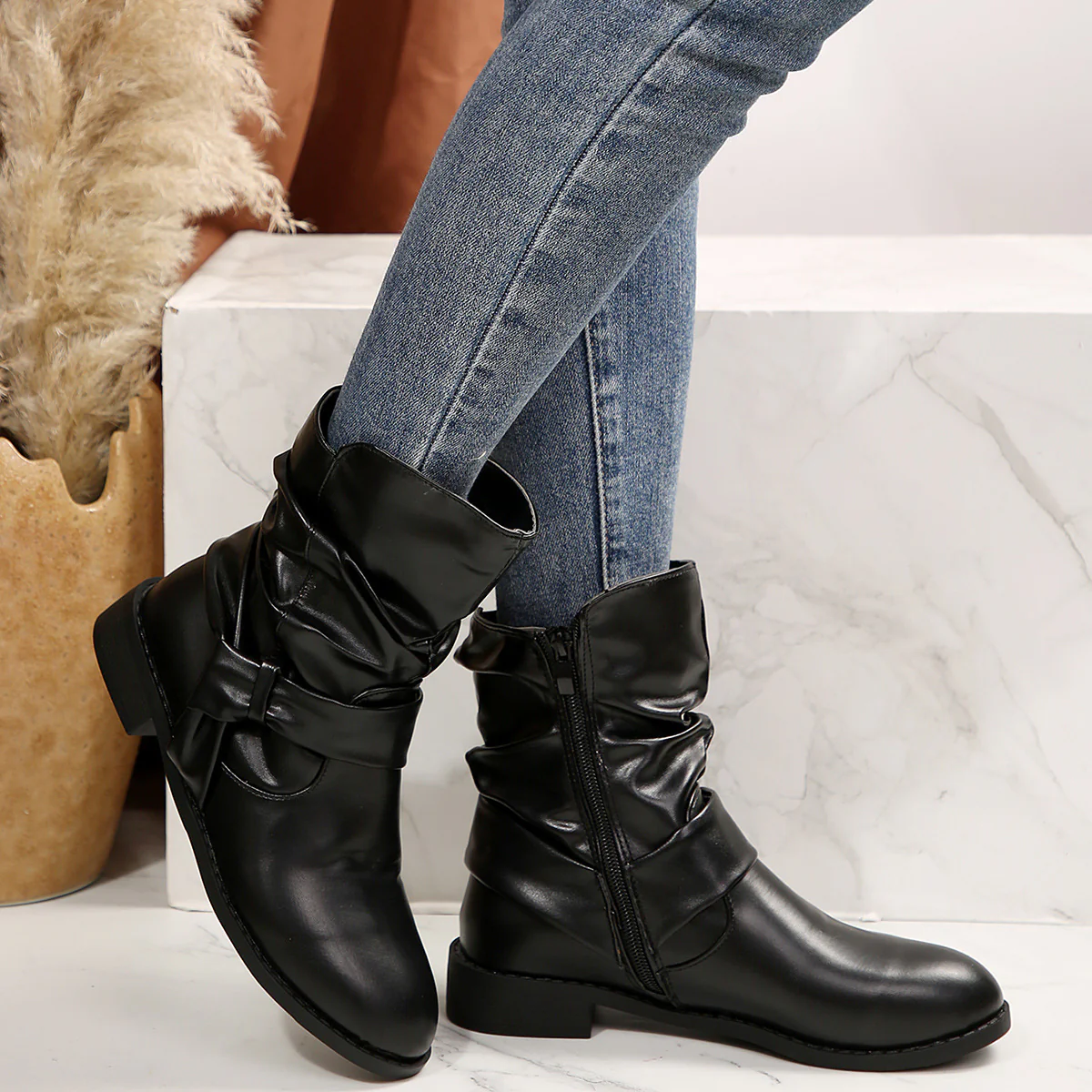 Damen Stiefeletten mit modischem Falten-Design und dekorativem Schleifenverschluss Heidi Mode - Image 4