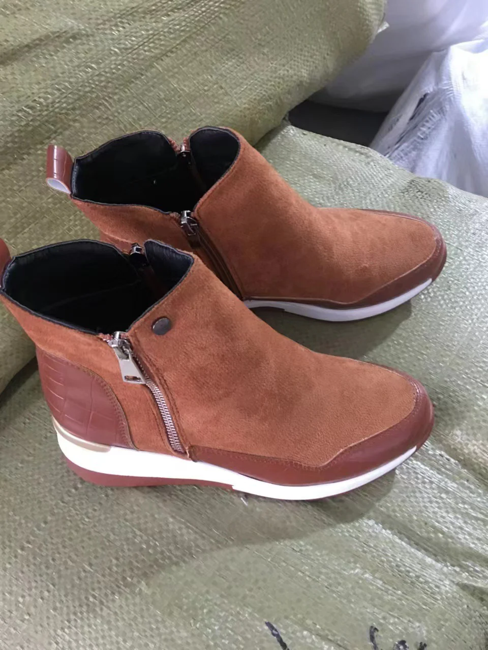 Damen Stiefeletten mit modischem Reißverschluss und eleganter Sohle Heidi Mode - Image 8