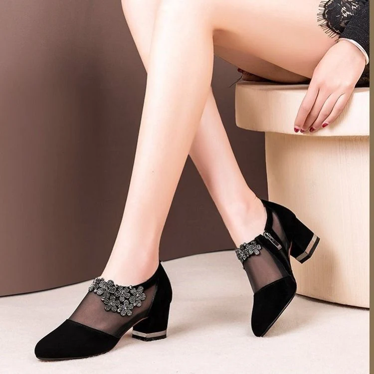 Damen Stiletto Pumps mit transparenten Einsätzen und eleganter Applikation Heidi Mode - Image 3