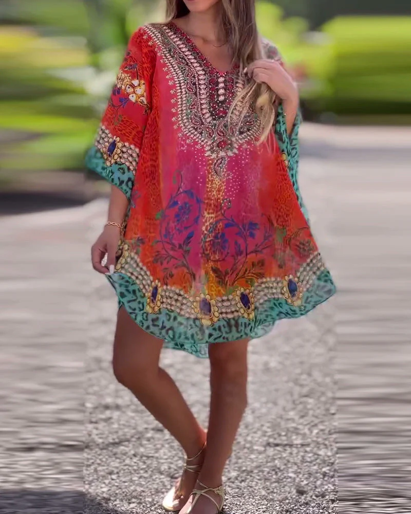 Damen Strandkleid Im Farbenfrohen Boho-Stil mit Verspieltem Design und Tiefem V-Ausschnitt Heidi-Mode - Image 7
