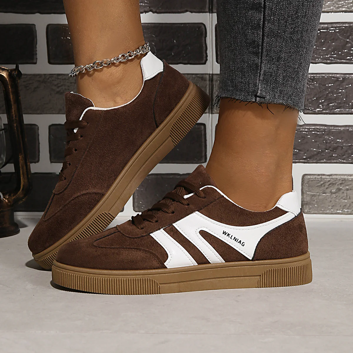 Damen Suede Sneakers im sportlich-modernen Design mit rutschfester Sohle Heidi Mode - Image 4