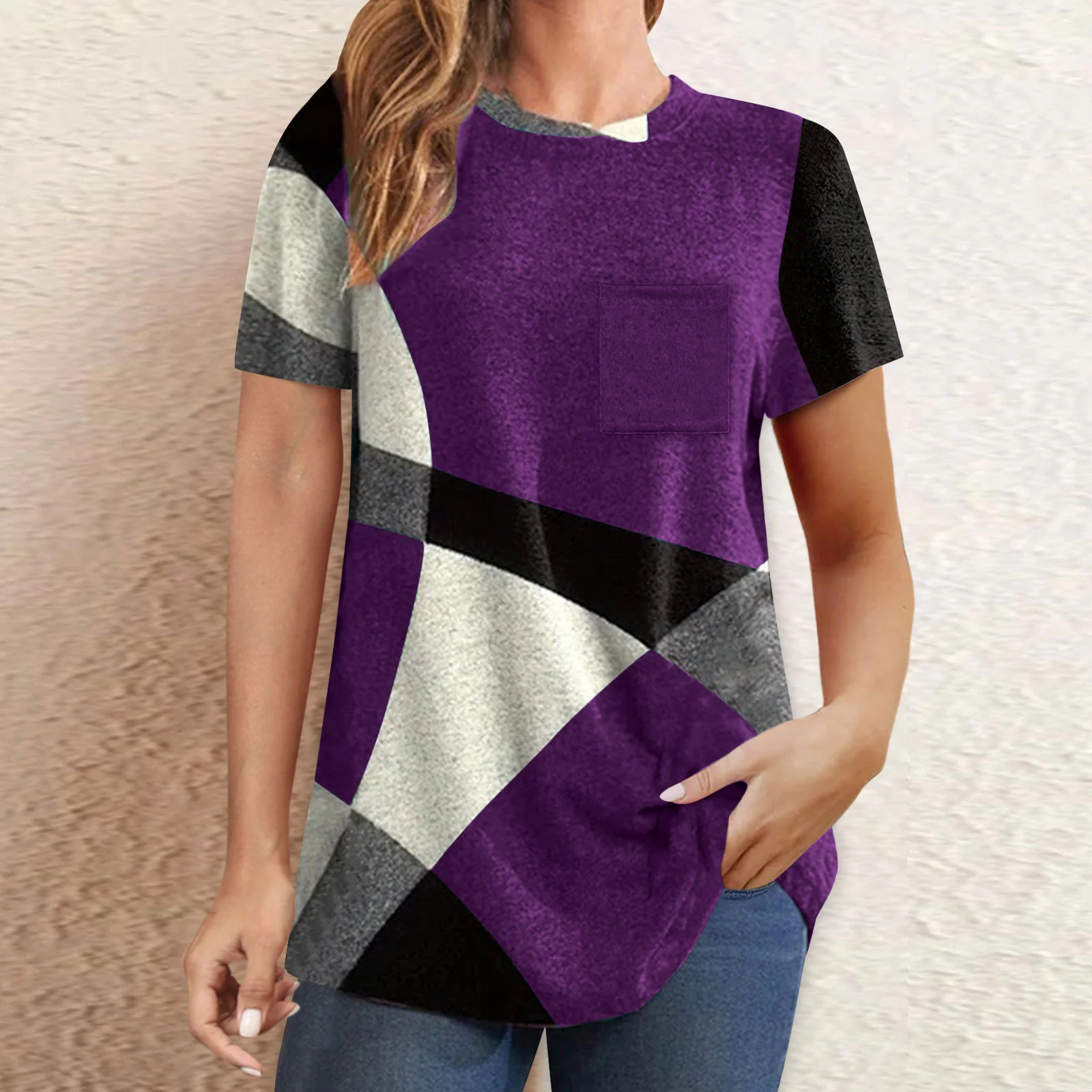 Damen T-Shirt mit modernem geometrischen Design und praktischer Brusttasche Heidi-Mode - Image 11