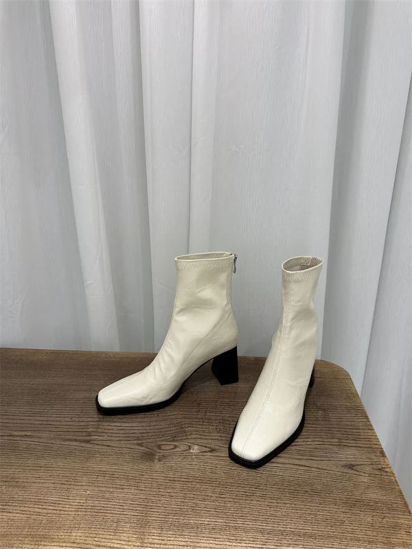 Damen Trendige Ankle Boots mit hohem Blockabsatz und edler Lederoberfläche Heidi Mode - Image 7