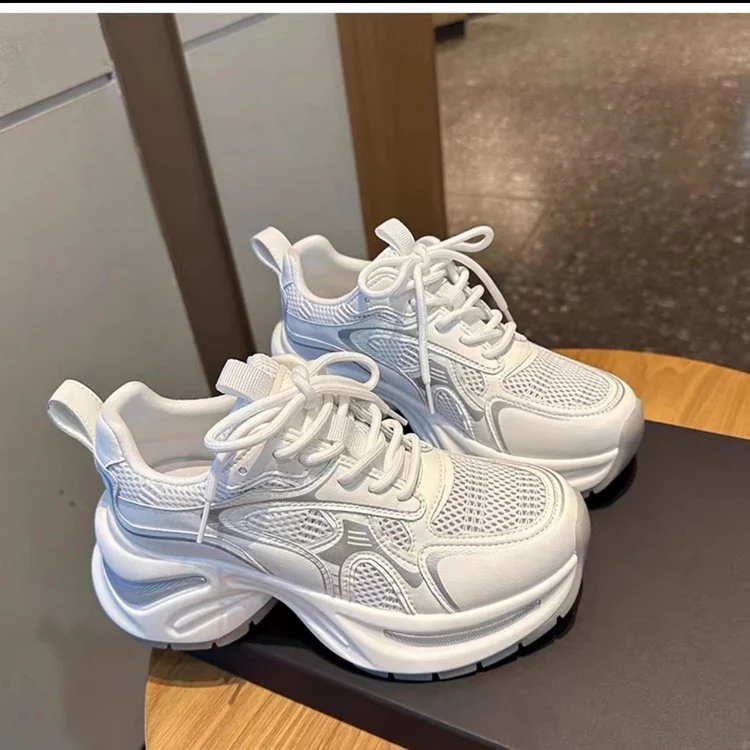 Damen Trendige hochgezogene Sneakers mit atmungsaktiver Mesh-Oberfläche und reflektierenden Akzenten Heidi Mode - Image 4