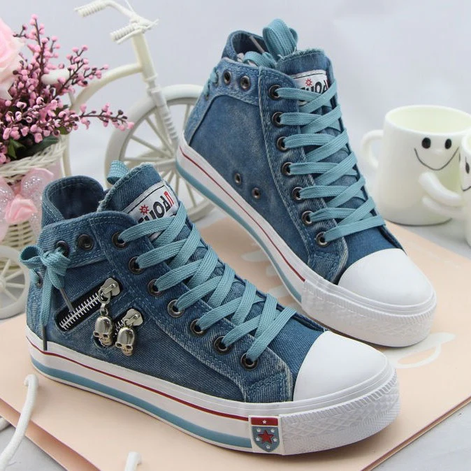 Damen trendige Hochtop-Sneaker mit modischen Totenkopf-Applikationen Heidi Mode - Image 3