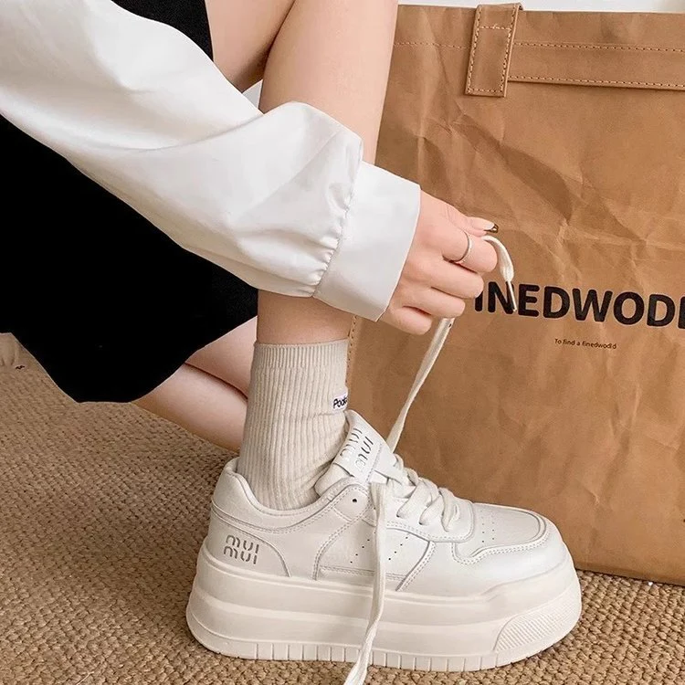 Damen Trendige Plateau-Sneaker mit atmungsaktivem Obermaterial und robustem Sohlenprofil Heidi Mode - Image 3