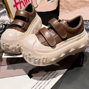 Damen Trendige Plateau-Sneaker mit einzigartigem Sohlendesign und robustem Obermaterial Heidi Mode - Image 4
