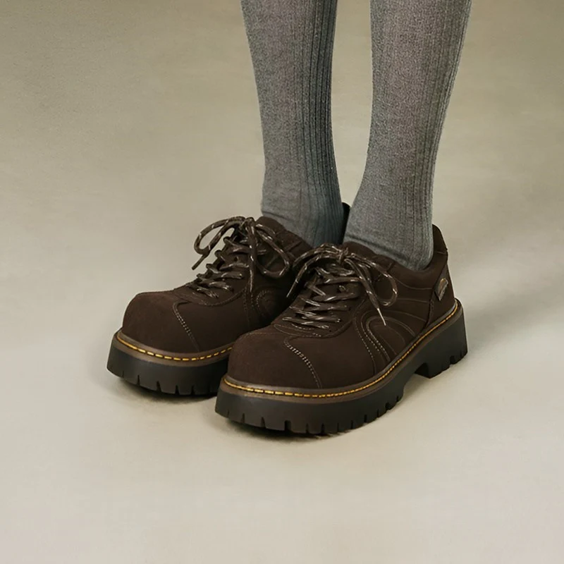 Damen Trendige Sneaker mit robustem Sohlenprofil und edlem Wildleder Heidi Mode - Image 3