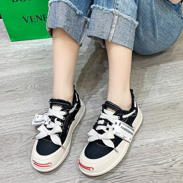 Damen Trendige Sneakers mit auffälligem Design und innovativer Schnürung Heidi Mode - Image 5