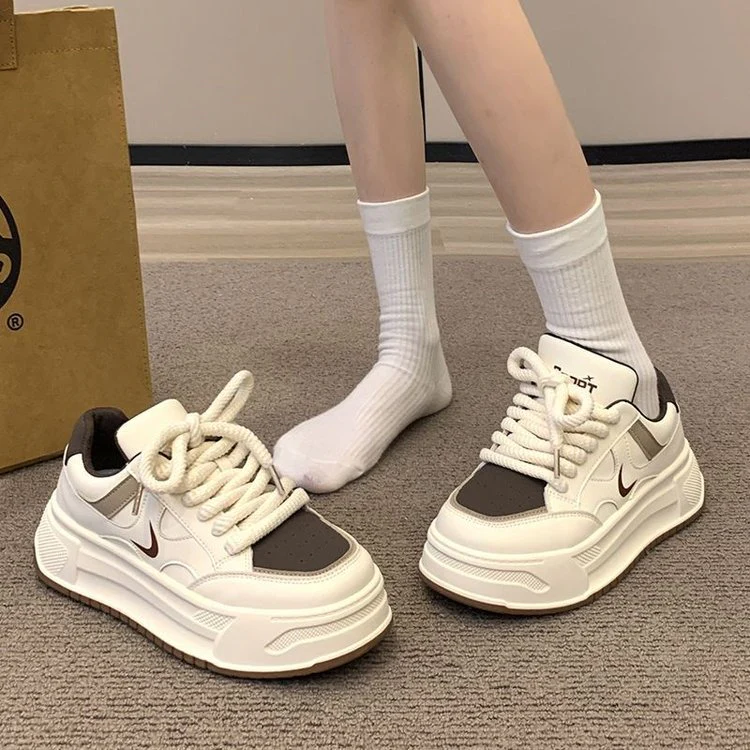 Damen trendige Sneakers mit sportlichem Design und dämpfender Sohle Heidi Mode - Image 5
