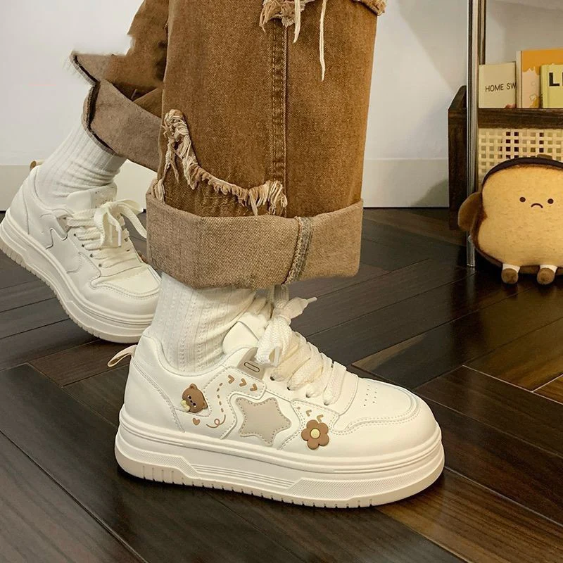 Damen Trendy Sneakers mit verspieltem Design und komfortablem Sohlenprofil Heidi Mode - Image 3