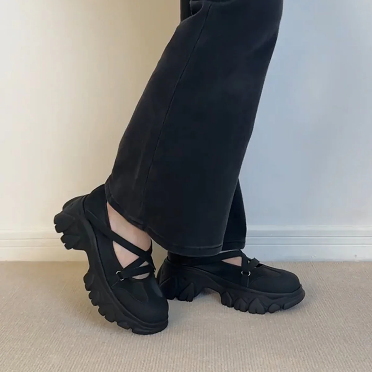 Damen Urbaner Chunky Sneaker Heidi Mode - Image 3