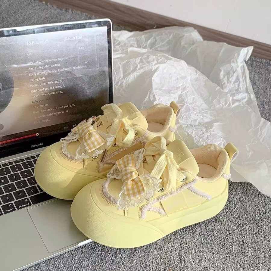 Damen Verspielte Sneaker mit entzückenden Schleifen-Details Heidi Mode