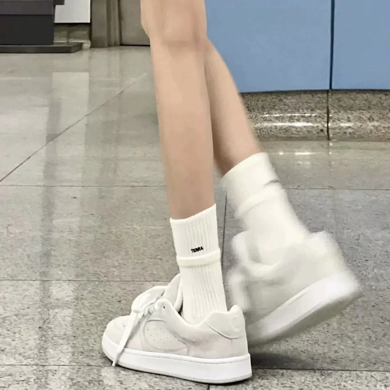 Damen vielseitige Lifestyle-Sneaker mit lässigem Design Heidi Mode - Image 2