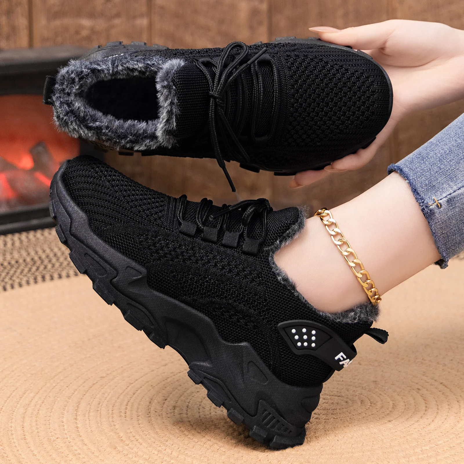Damen Warmgefütterte Sneakers mit innovativer Strickoberfläche Heidi Mode - Image 8