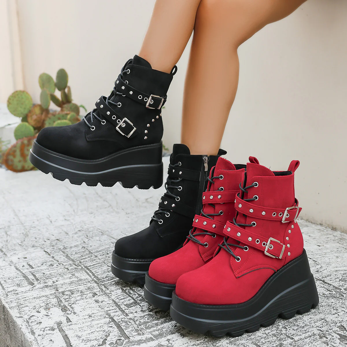 Damen Wedge-Stiefel mit modischen Schnallen und robustem Plateau Heidi Mode