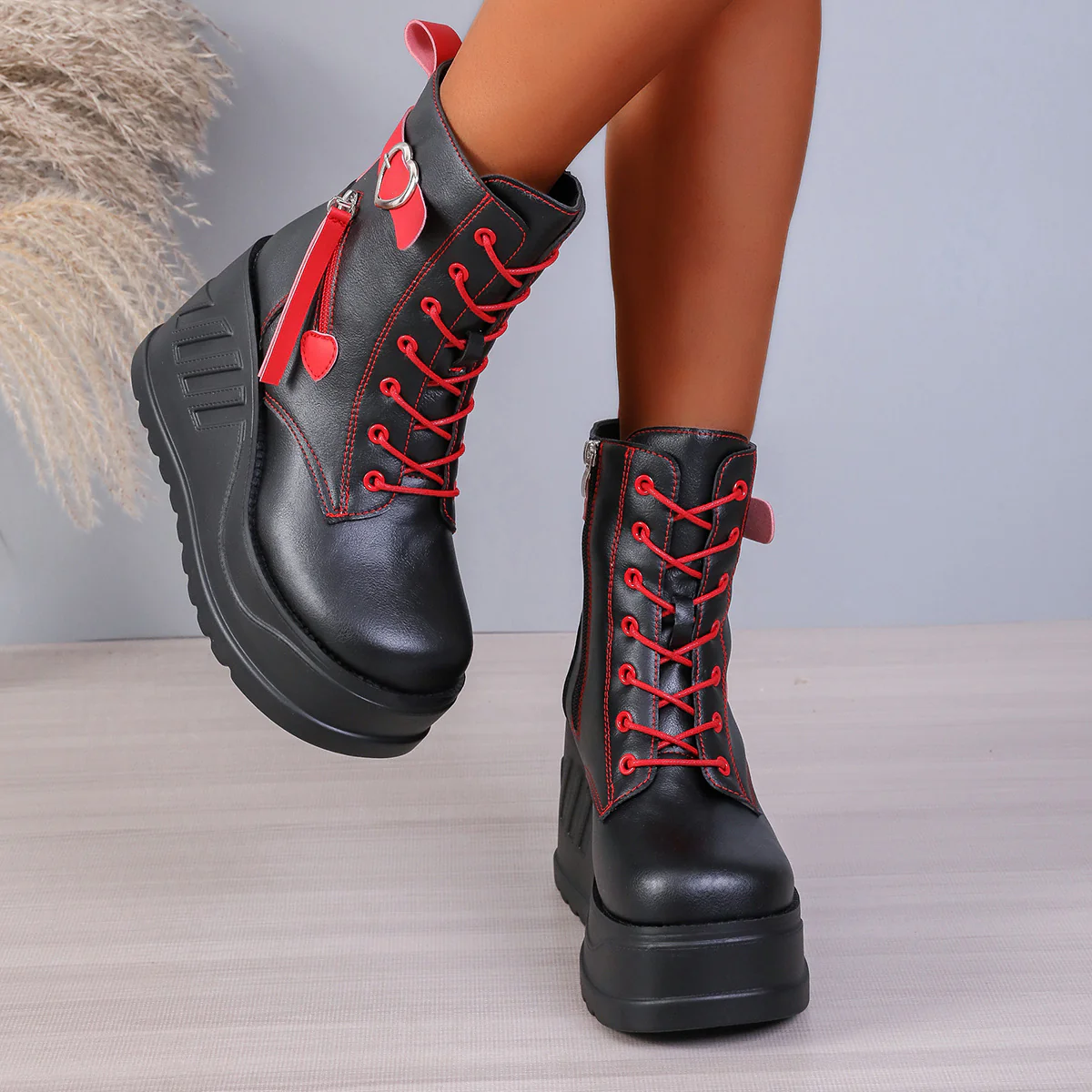 Damen Wedge-Stiefeletten mit hohem Plateau und modischen Details Heidi Mode - Image 2