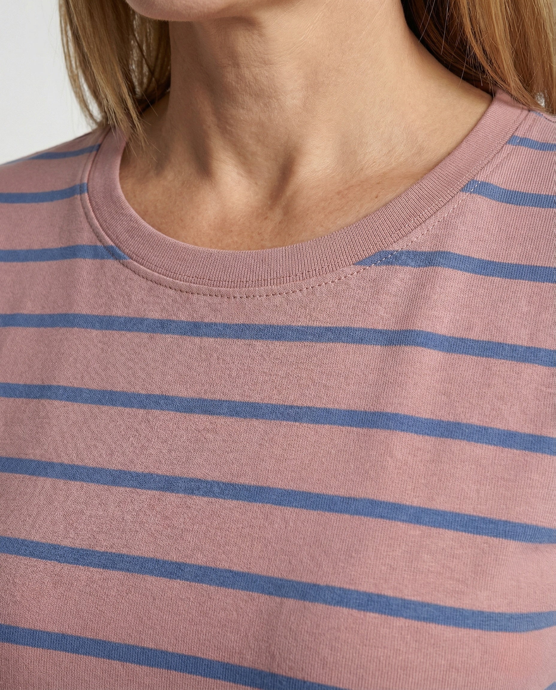 Damen Weißer Strickpullover Slim Fit gestreiftes Langarmshirt aus feinem Baumwolljersey mit Rundhals und schmaler Silhouette Heidi Mode - Image 3