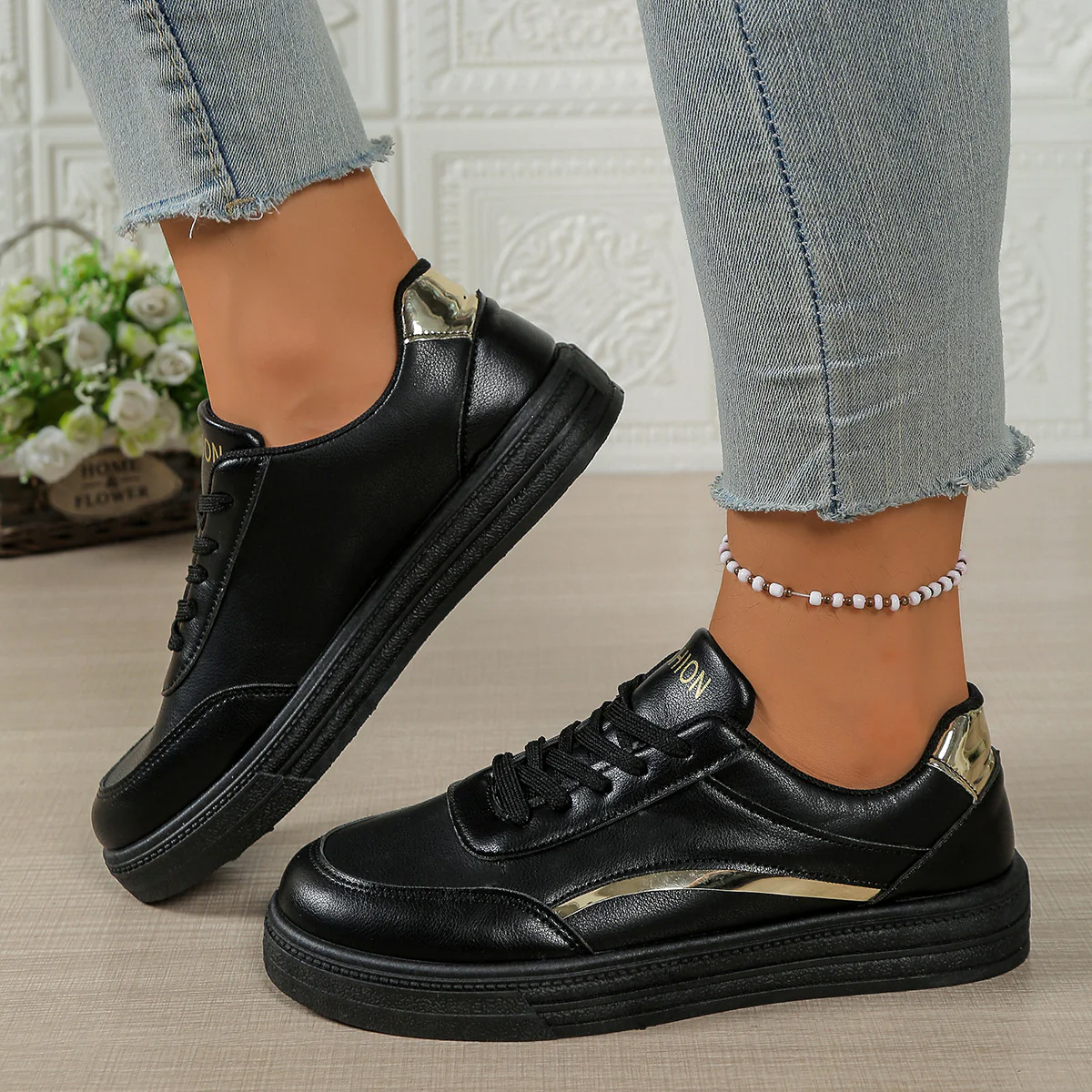 Damenstylische Sneaker mit metallischen Akzenten Heidi Mode - Image 3