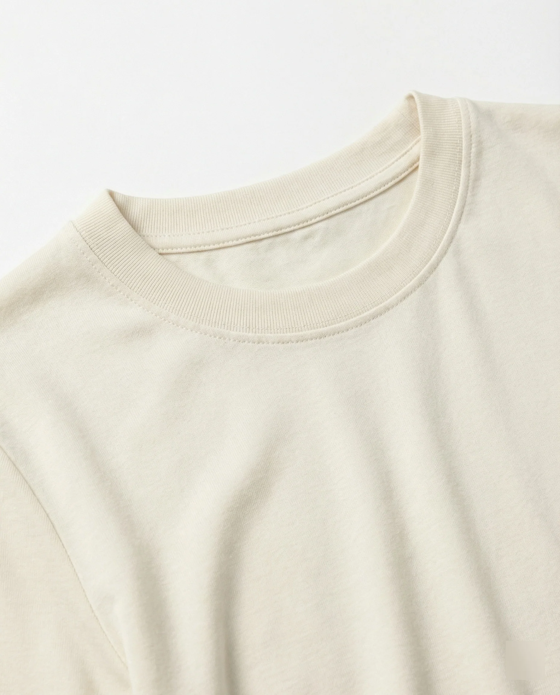 Enganliegendes Damen Langarmshirt Weiß – Dünnes Basic Oberteil für Style - Image 4