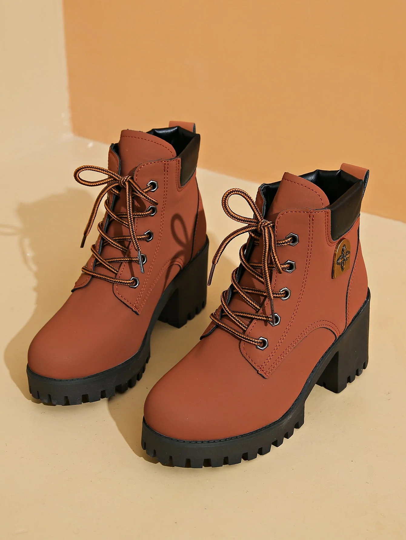 Damen Chunky Heel Combat Boots mit Robuster Sohle und Stilvollem Schnürung Heidi-Mode - Image 7