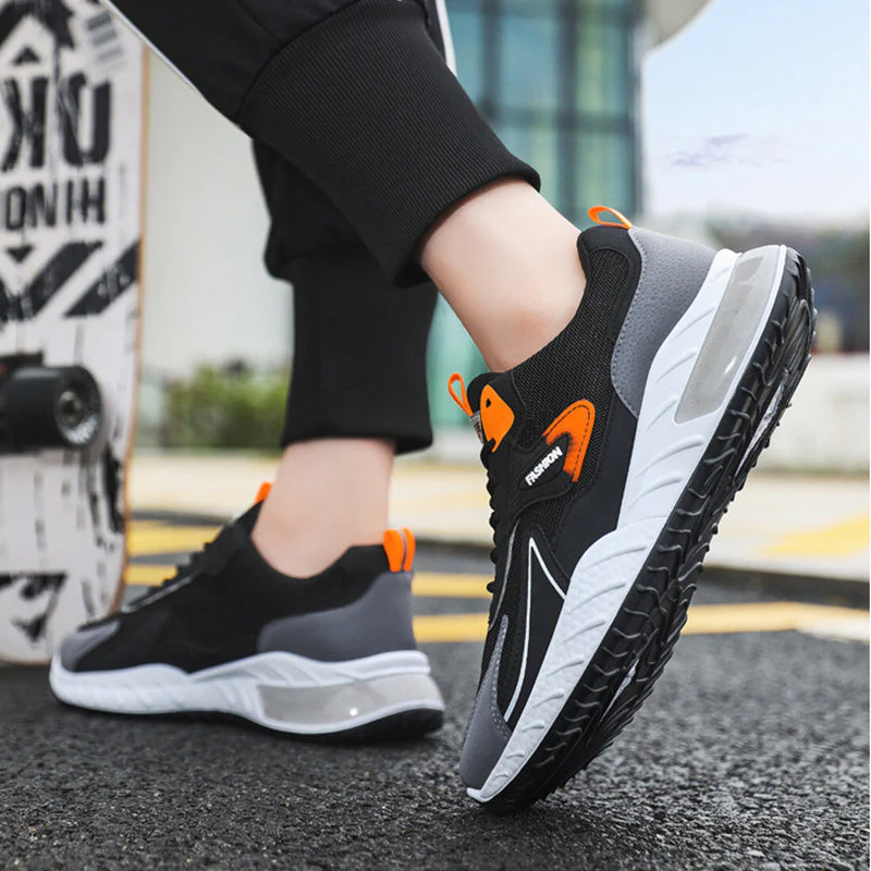 Heidi-Mode | Atmungsaktive Herren Sneaker mit Farbakzent - Image 4